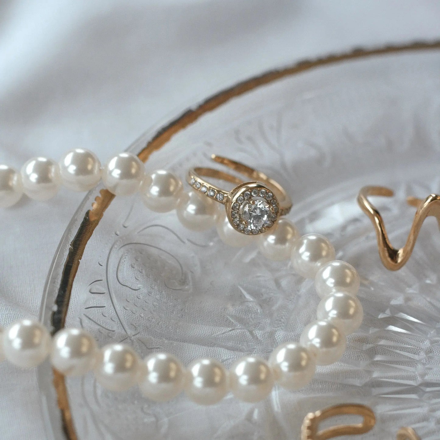 Classic pearl necklace Vibestella
