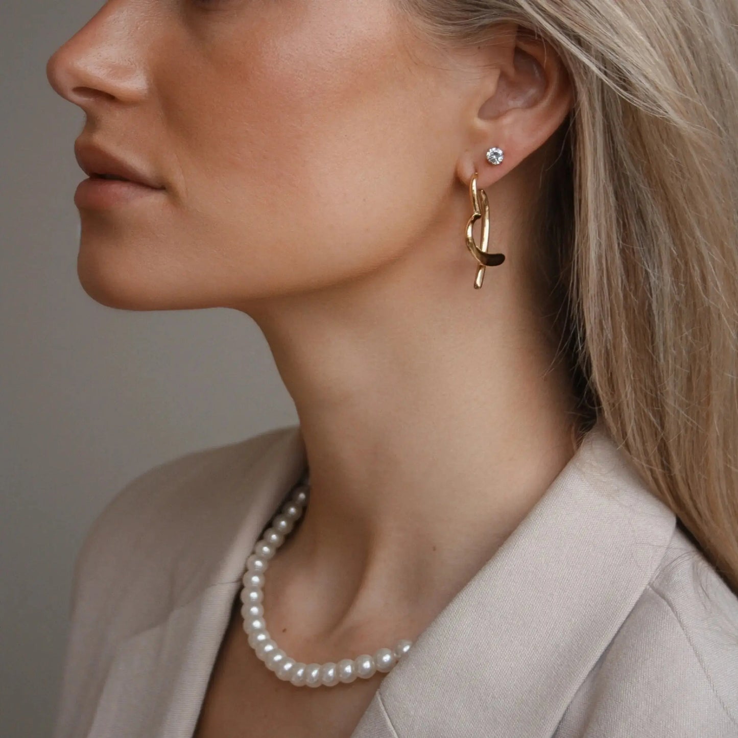 Diamond earstuds Vibestella