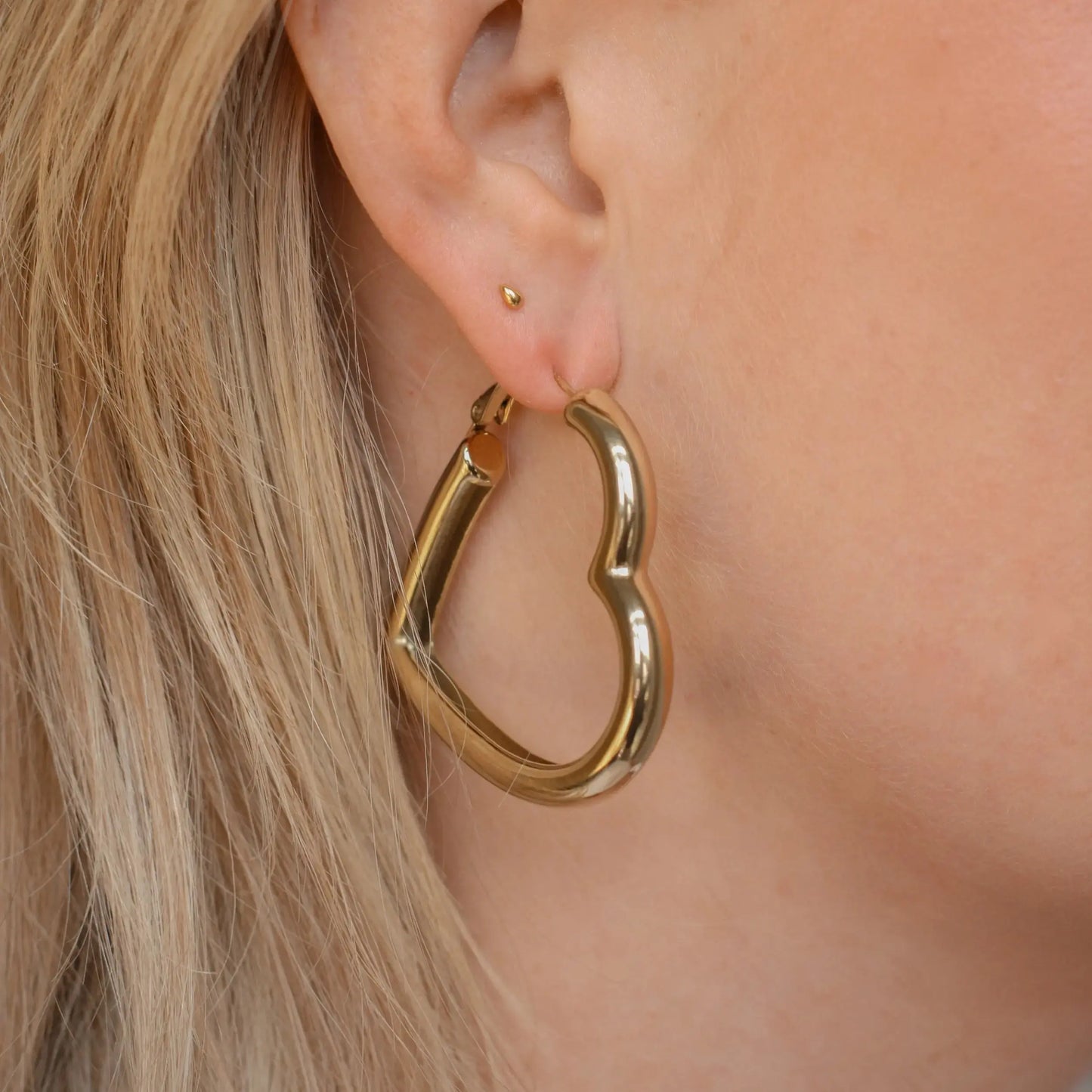 Big open heart earrings Vibestella